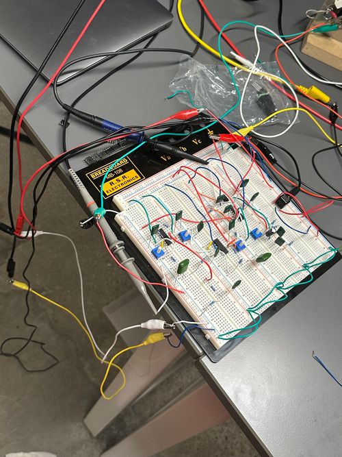 A picture of an audio equalizer circuit